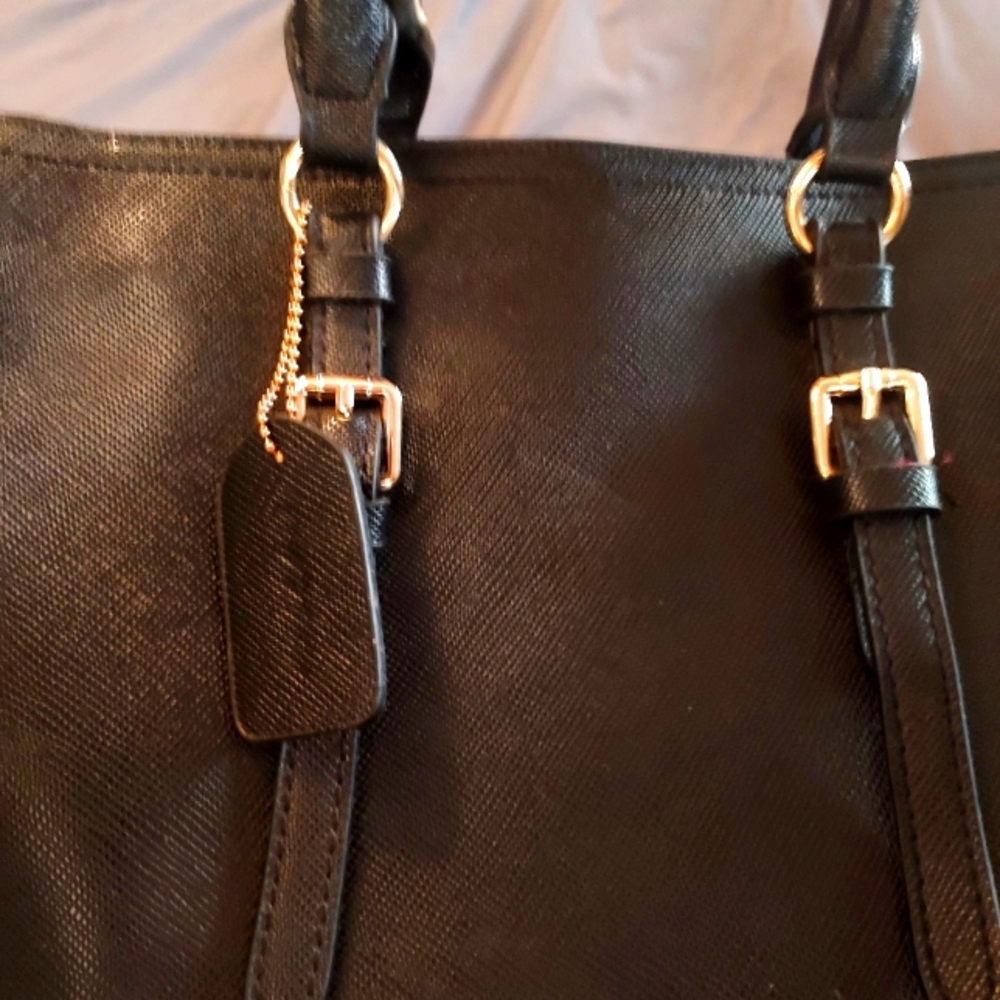 Dasein Black Technology Handbag.